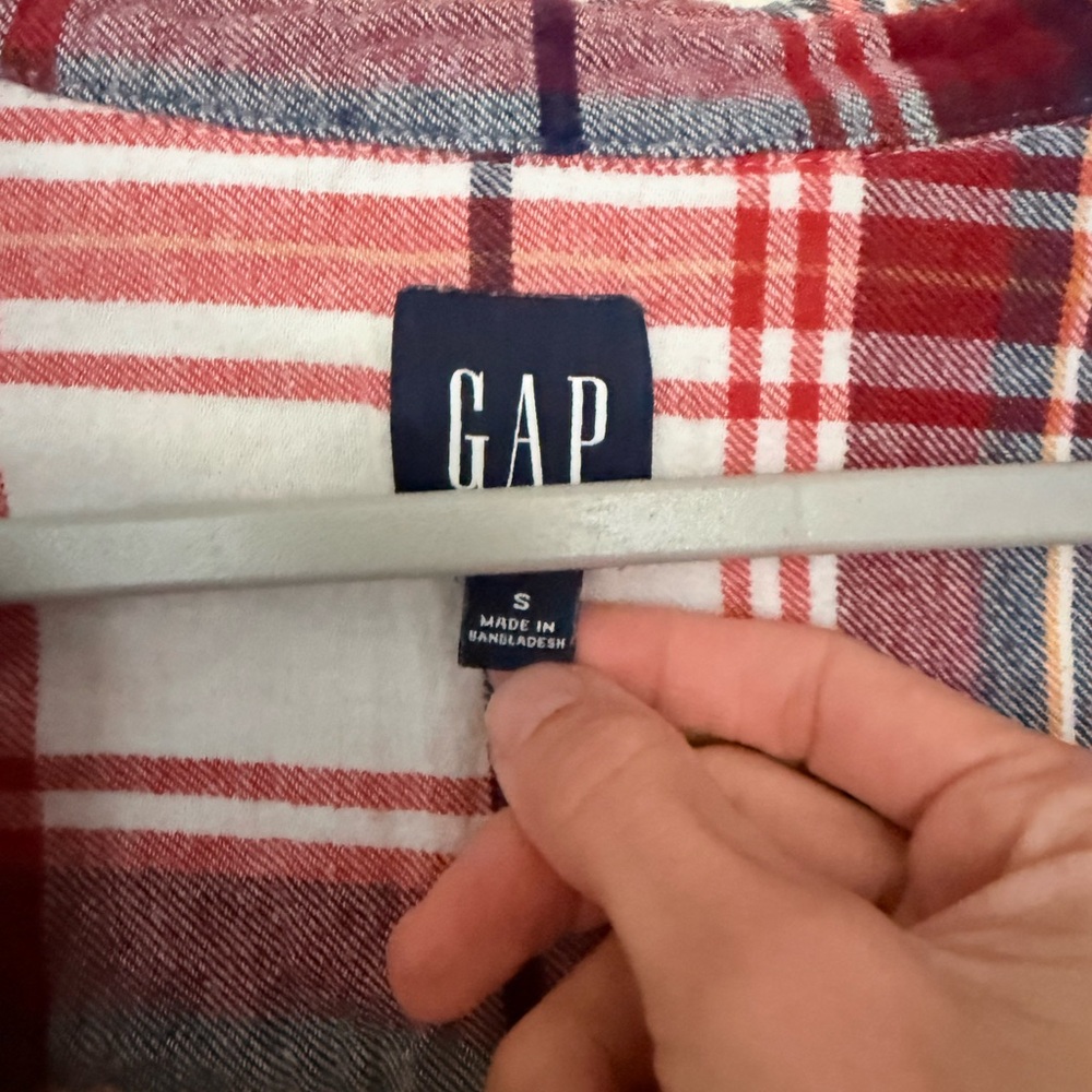 GAP Classic Red and White Checkered Shirt